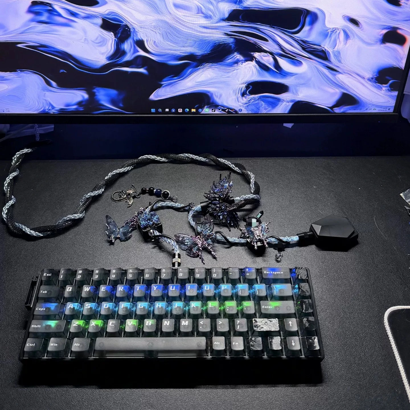 Blue Ink Zinc Alloy Aviator Y-cable Custom Single Crystal Copper 8K Polling Rate Handmade 2-in-1 Data Cable Keyboard Accessories