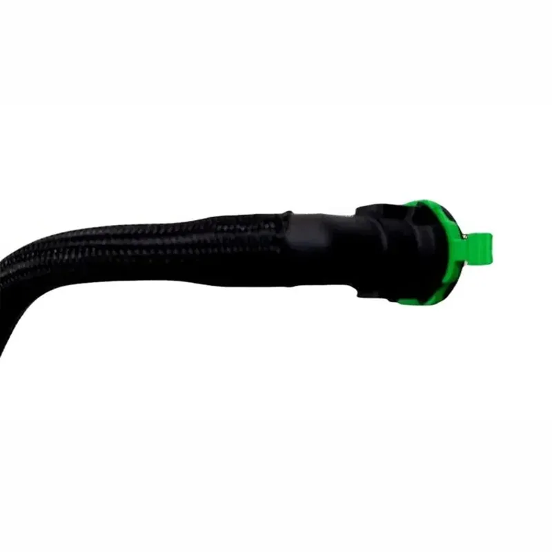 LR032860  Oil Cooler Oulet Hose For Land Rover Range Rover Evoque L538 2.0T 204PT