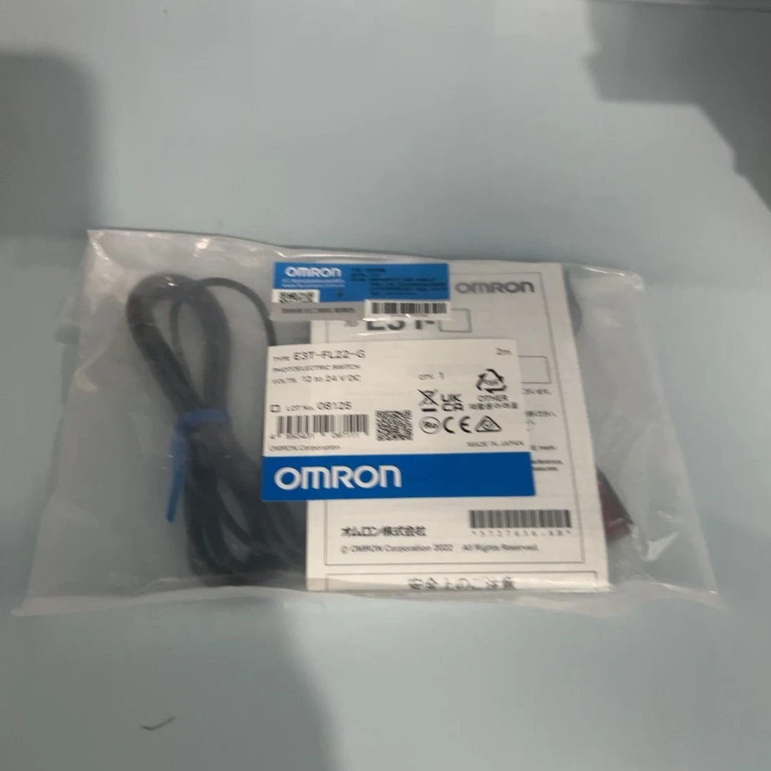 Omron E3T-FL22-G photoelectric switch