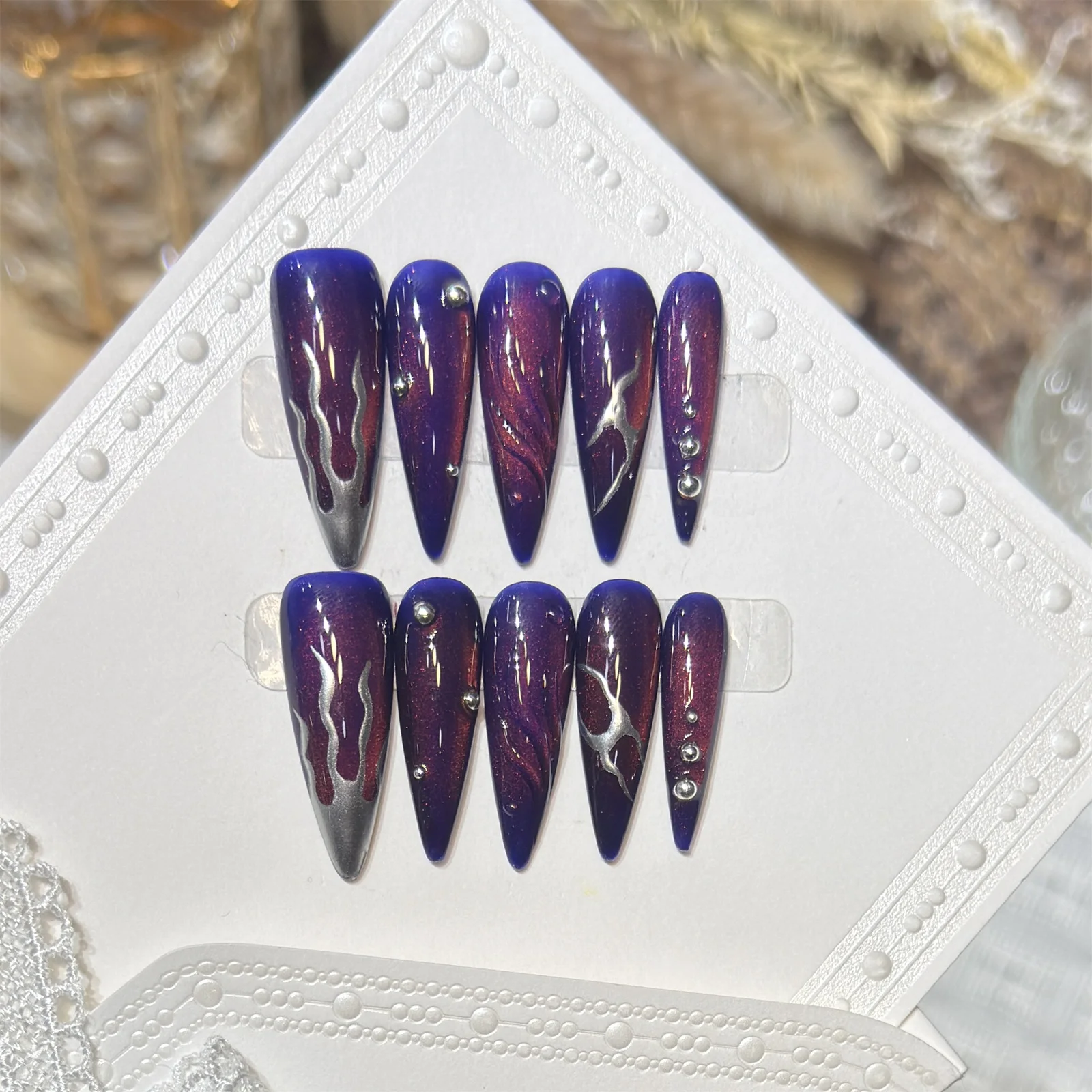 10Pcs Purple Gothic Long Spike Press on Nails Hand-made Cat Eyes Fake Nails Unique Style for Women Daily Party Wearing