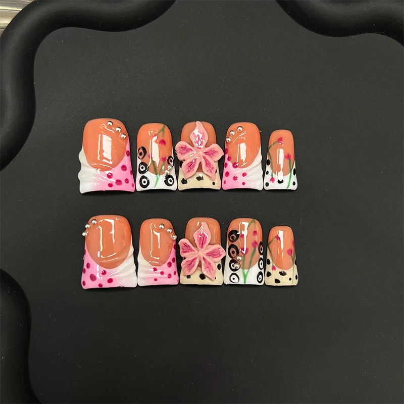 

10 шт., милые и крутые накладные ногти ручной работы с резными лепестками, дизайнерские накладные ногти, носимые французские ногти с утконосом