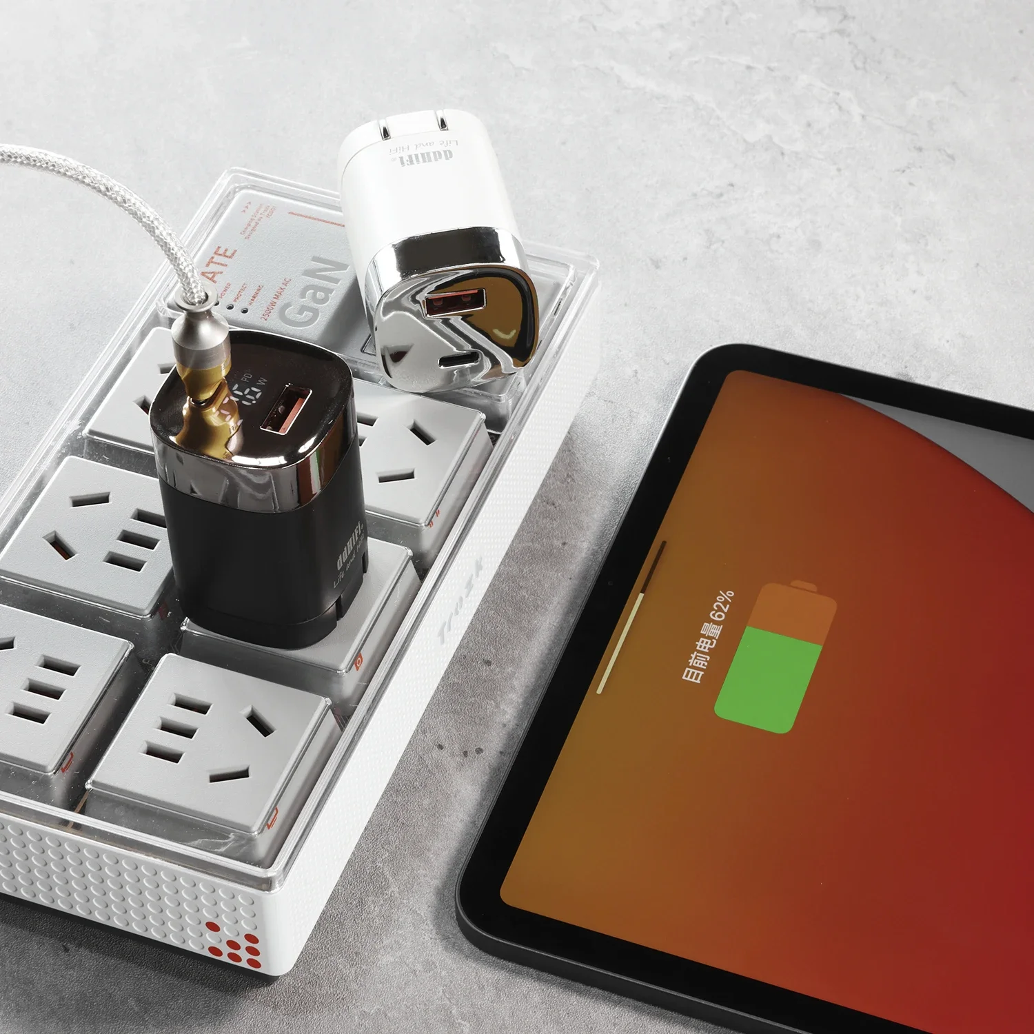 DD ddHiFi JT-P18 JTP18 Caricatore da viaggio a ricarica rapida Doppie porte USB-C USB-A Supporta doppi protocolli Solo standard USA