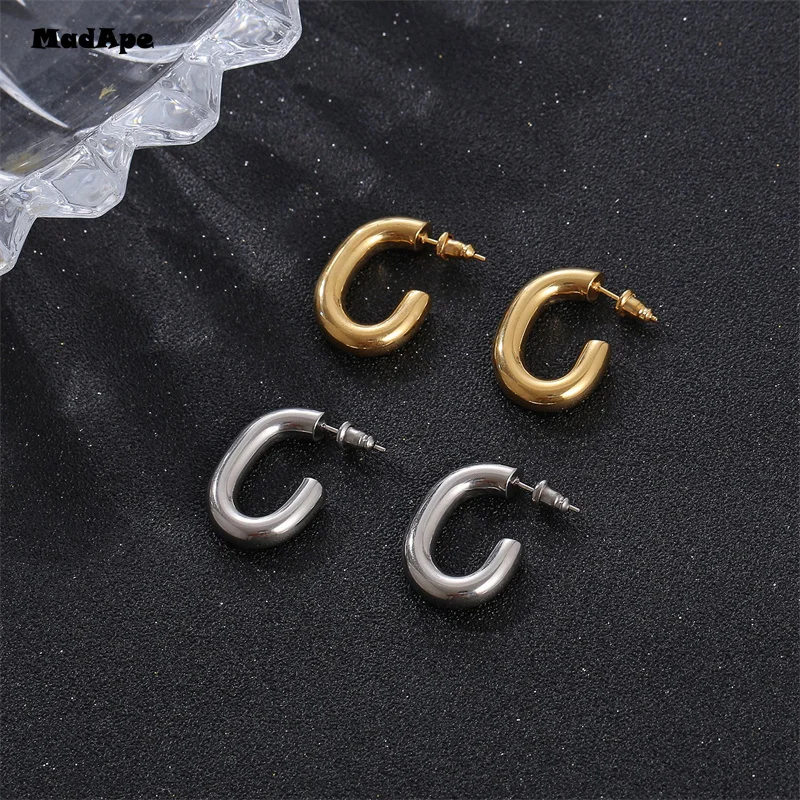 Classic Style Small Hoop Earrings for Women Simple Design Exquisite Young Girl Gift Wedding Accessories Beautiful Jewelry