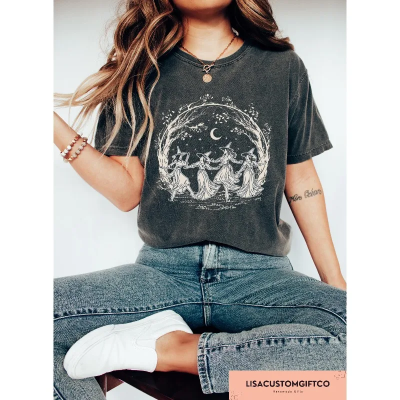 Halloween Witch Shirt, Rustic Witch Shirt Suitable for All Seasons, Unisex Retro T-shirt