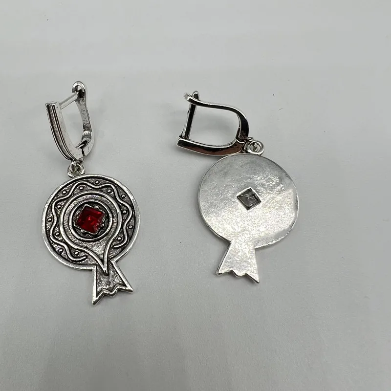 Vintage Metal Hand Engraved Pattern Earrings view 4