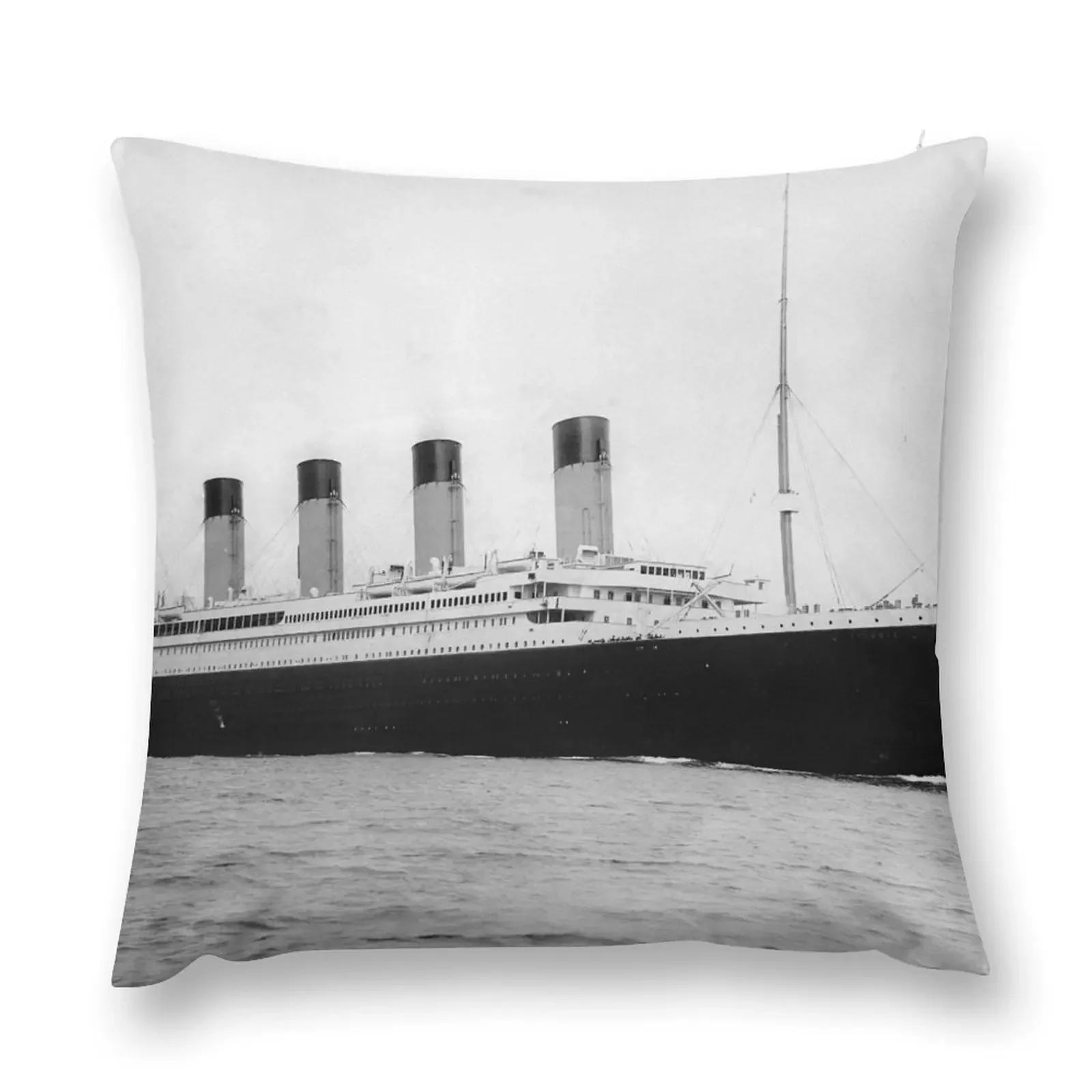 

RMS Titanic Throw Pillow Sofa Cover Rectangular Cushion Cover Cushion Cover Throw Pillow Covers pillow