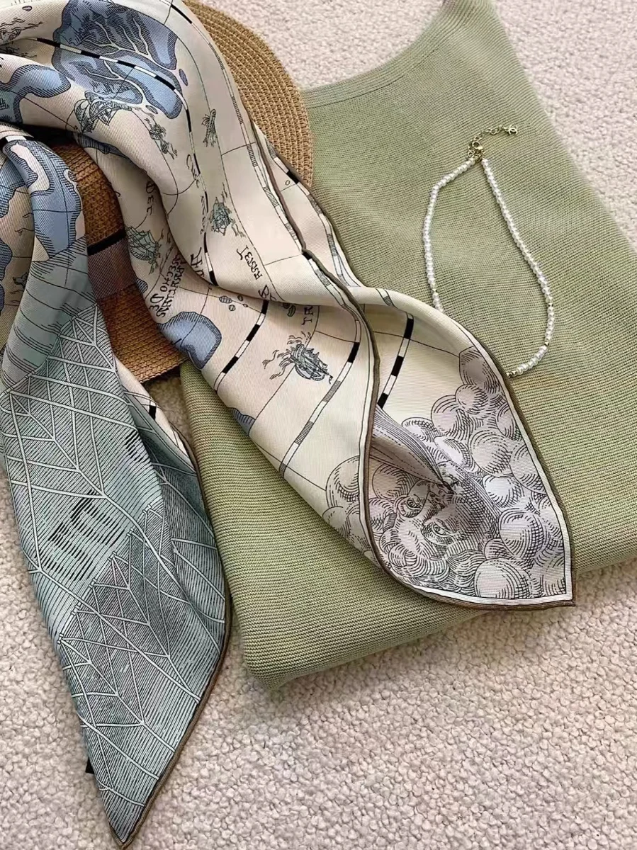 double-sided-225-momme-silk-scarf-youth-faion-summer-print-decorative-wrap-versatile-lightweight-luxury-scarf