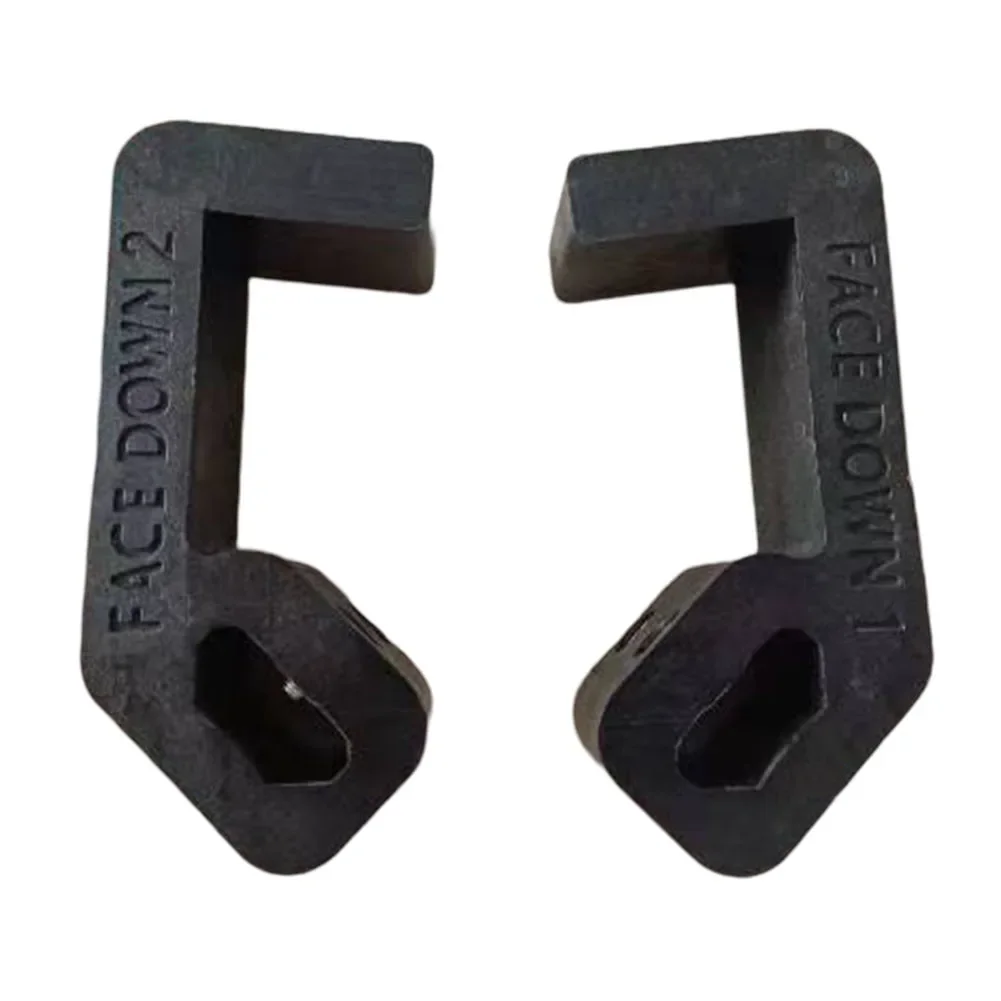 Conserva eficientemente sus cables duales para soportes de cables de extensión compatibles con paquetes diseñados para administrar hasta 50 pies de longitudes fácilmente