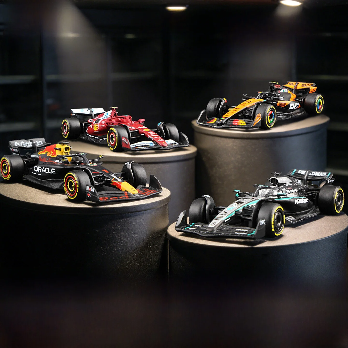 bburago-164-formula-f1-racing-car-model-2025-mercedes-mclaren-collectible-alloy-toy-static-model-for-ages-14