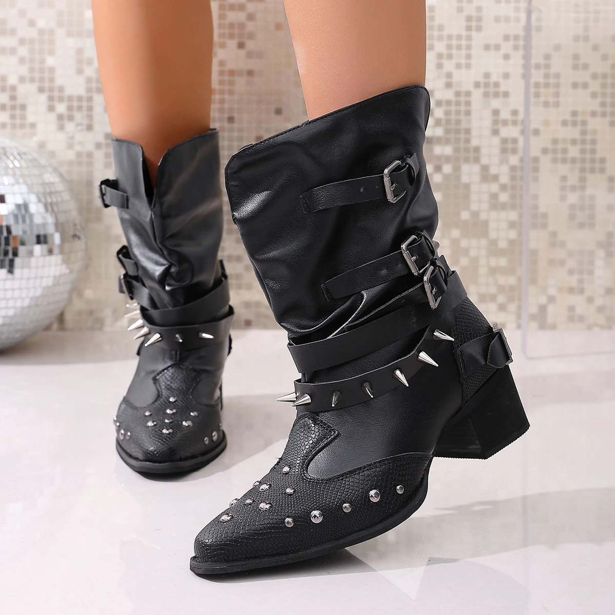 

Western Style Short Boots Fashionable Pointed Toe Mouth Design Slimming Rivet Knight Boots Women's Fashion Boots
