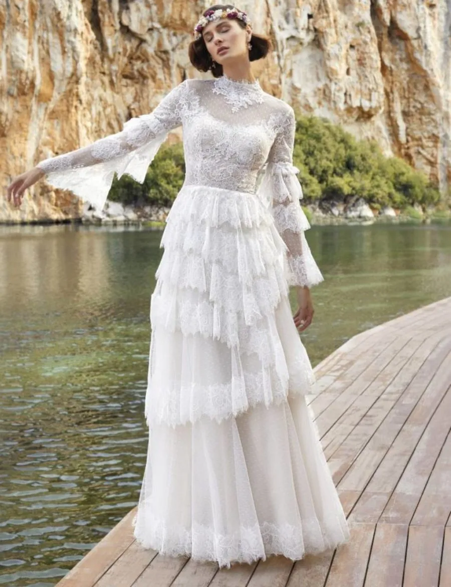 Ruffle Tiered Long Sleeve Wedding Dress Lace Applique O Neck Ladies Bridal Gown Floor Length Elegant Formal Women Party Dresses