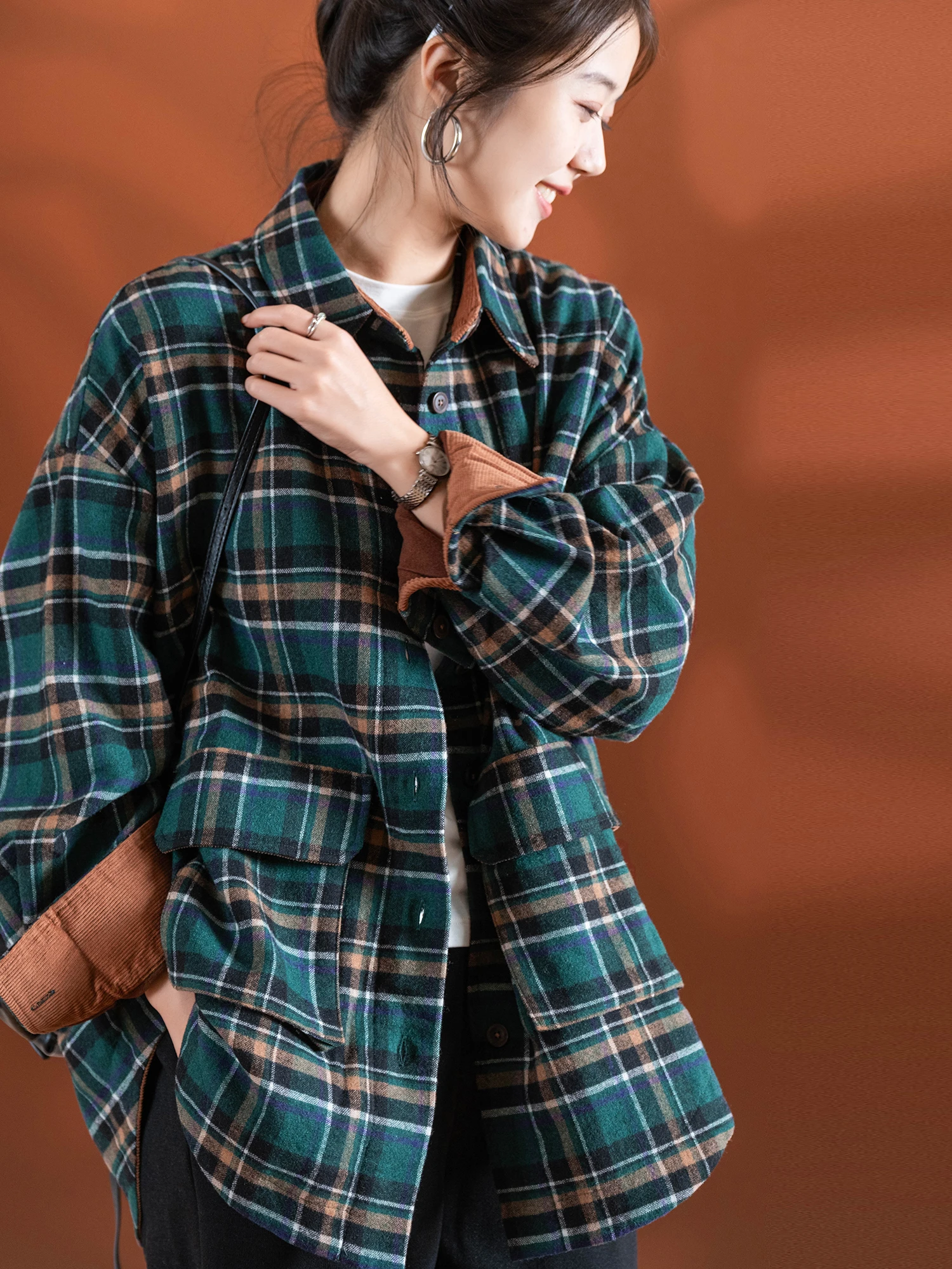 

Color Woven Wool Blend Corduroy irt with Fce Plaid Design Loose Fit Long Sve Button up Women's Autumn Winter Coat