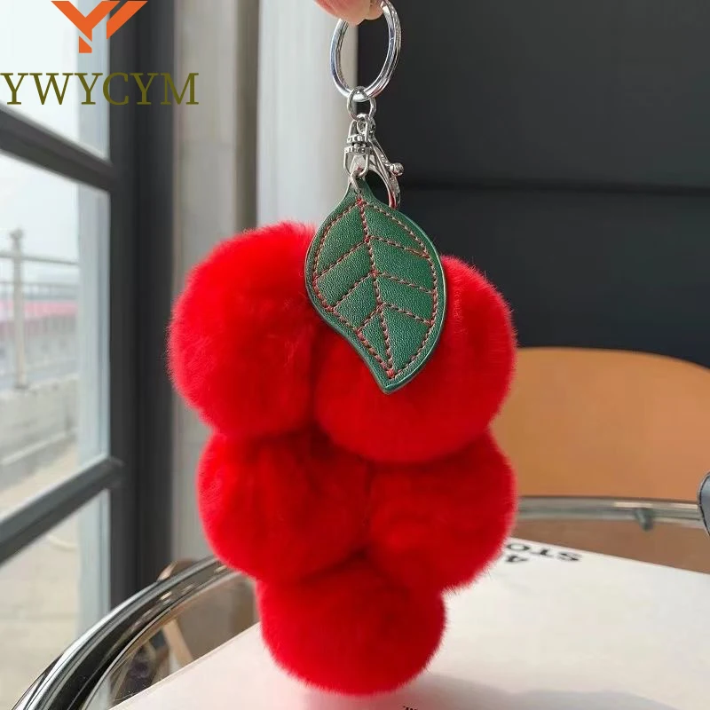 

2024 New Pompom Grape Keychain Cute Fluffy Plush Grape Keychains Women Girl Bags Keyrings Cars Key Ring Gift Charming Decoration