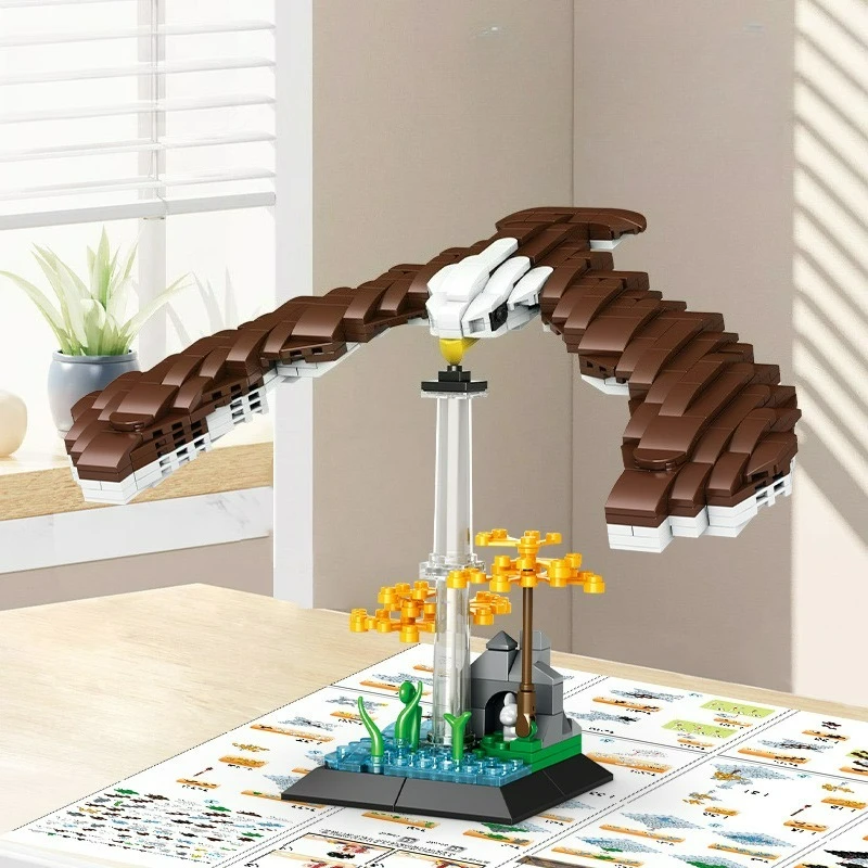 

MOC Balanced Eagle Model Gravity Pendulum Rotating Building Blocks Kit Wildlife Animal Brick Puzzle Educational DIY Toy Kid Gift