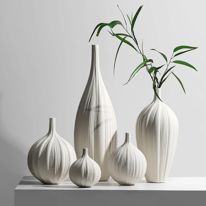 

Simple Modern Flower Vase Decoration Home Vase White Imitation Ceramic Flower Pot Flower Basket Nordic Decoration Vases for Flow