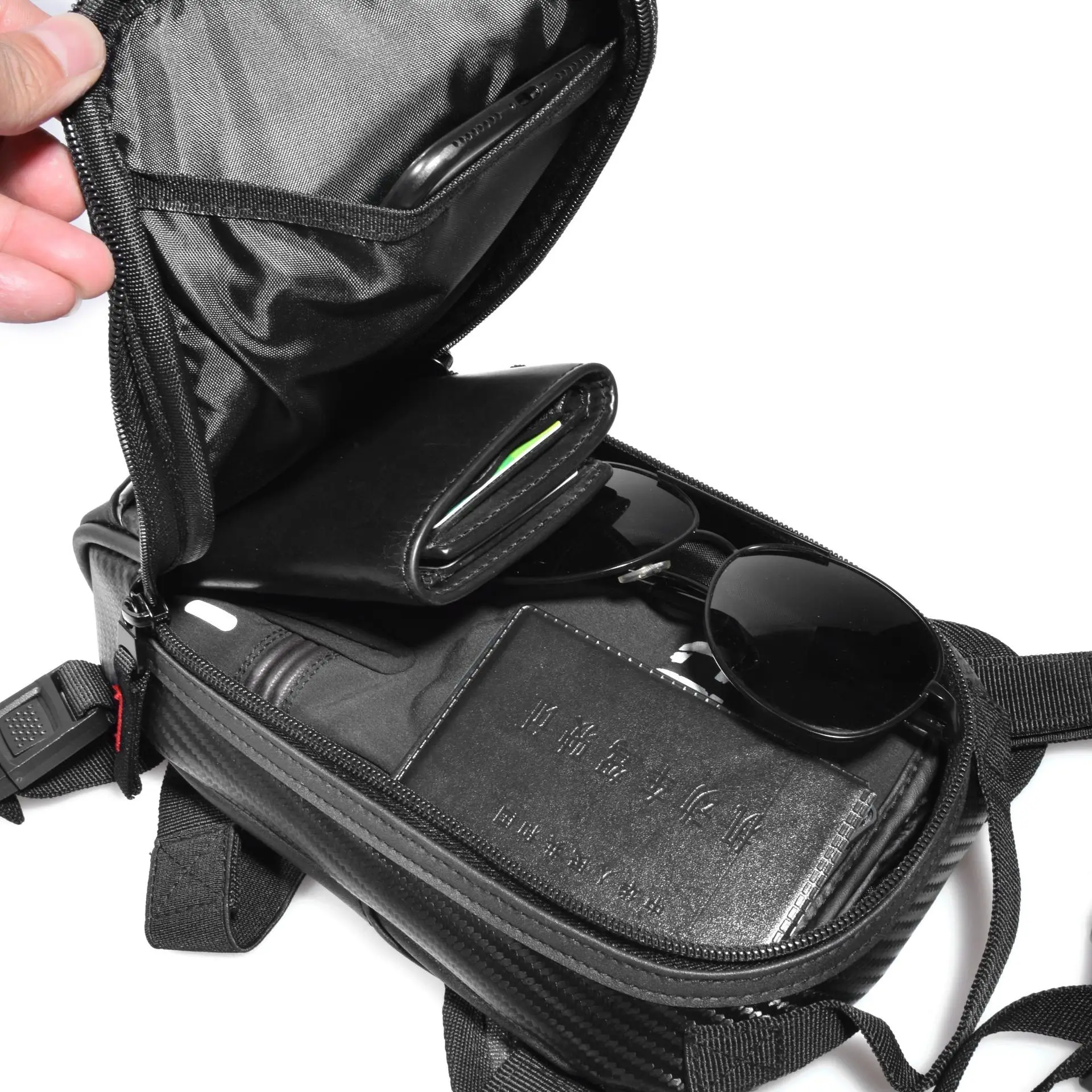 Motorcycle Small Gas Tank Bag Multifunctional Touchable Rider Leg Bag Motorcycle Travel Bag Waterproof Practical High Quality