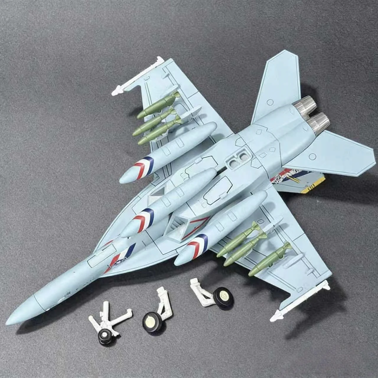 Neues 1:72 Maßstab Hochdetailliertes Modell der französischen Marine Dassault Rafale M Kampfjet aus Kunststoff für Sammler und Ausstellungszwecke – Detail 13