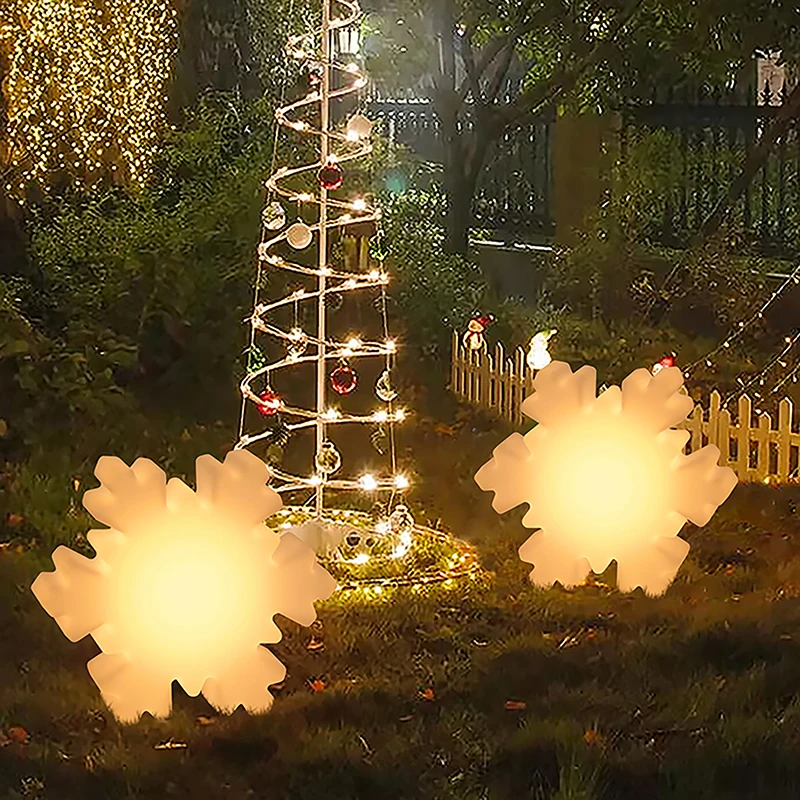 LED snowflake shaped courtyard light, solar outdoor waterproof garden lawn floor lamp holiday decorative light garden atmosphere