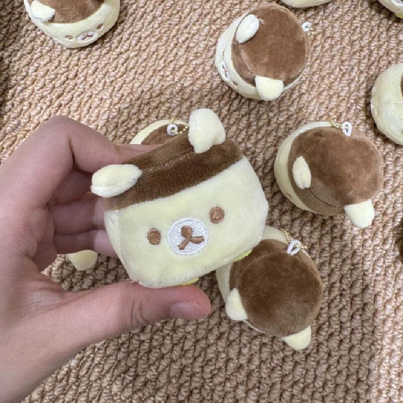 リラックマキャラメルプディングシリーズぬいぐるみペンダント日本の漫画アニメバックパックアクセサリーかわいいぬいぐるみギフト