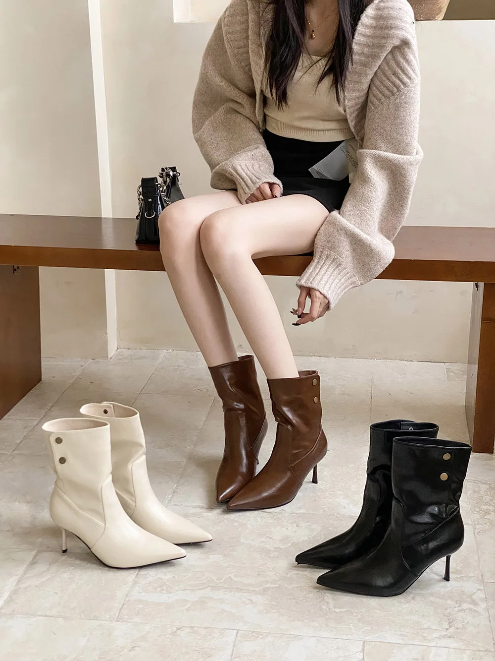 

Женские ботильоны с острым носком, новинка 2026, туфли-лодочки на тонком высоком каблуке-шпильке, черные, бежевые, коричневые, модные ботильоны-носоны, размер 35-40