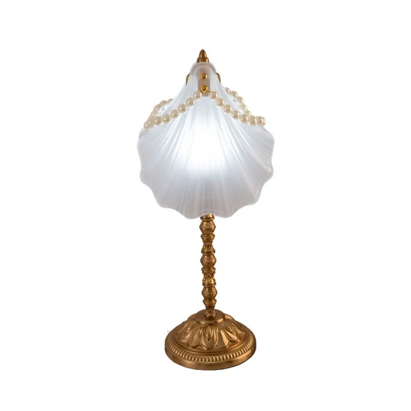 

Nordic French Desk Lamp Light Luxury Cream Shell Lamp Atmosphere High Value Gift Niche Bedside Lamp