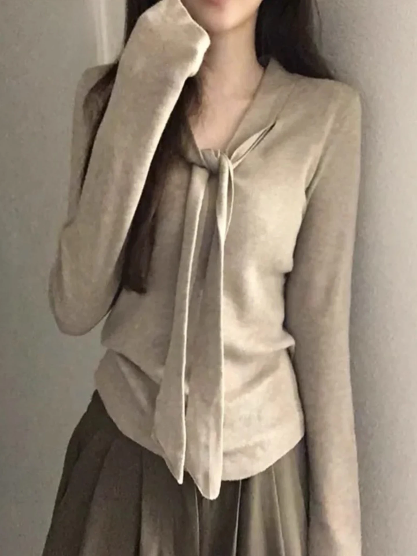 

Women's V-ne Long Sve Knitwear Pure Color Base irt Belted Soft Slim Fit Autumn Winter Faion Casual Polyester Fiber