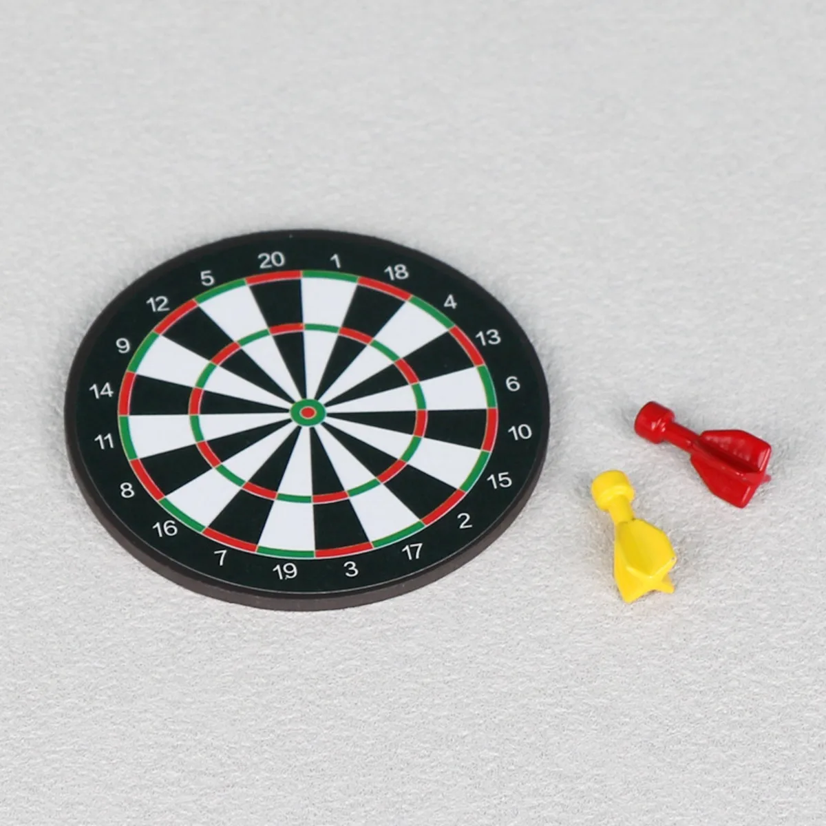 1/6 Mini Dart Game Fridge Magnets Dartboard Suit Pretend Play Home Decor Accessories with Adhesive and Magnetisms Dual-purpose