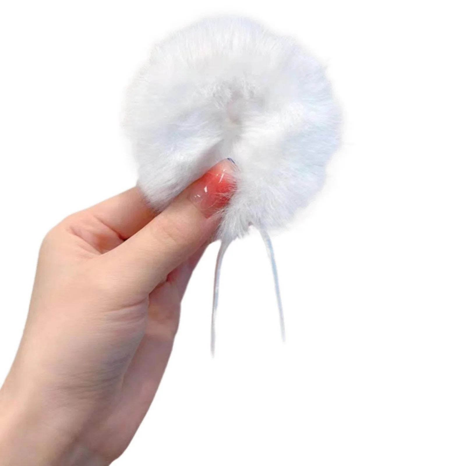 2 Stück flauschige Haarspangen mit Pompons, weiße Kunstfell-Haarnadeln für Damen, süße, trendige Haaraccessoires für Hochsteckfrisuren, modische Haarverzierung für den Winter. – Detail 9