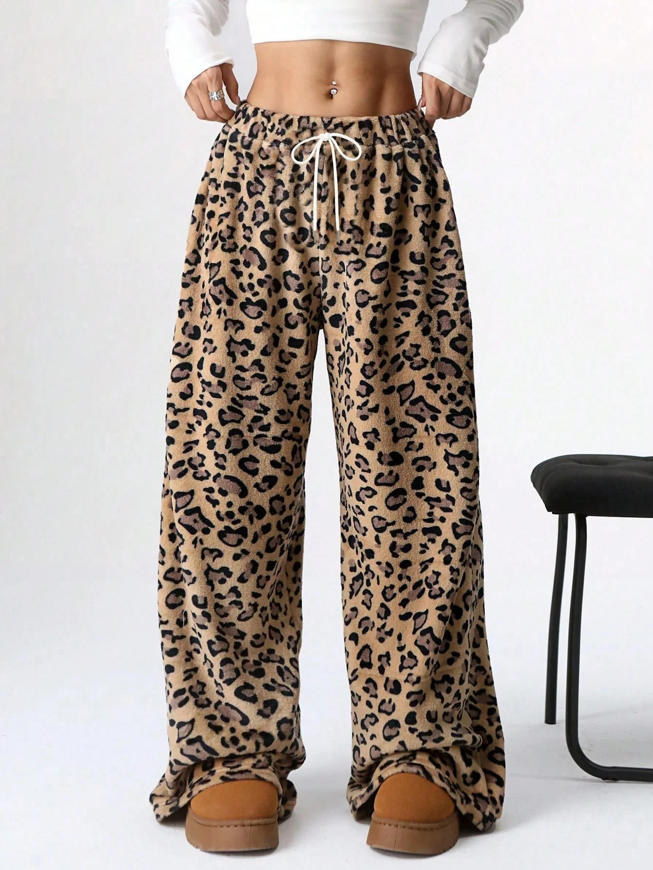 2026 New Style Leopard Print Pants Elastic Waist Fleece Loose Straight Trousers Y2K Streetwear Casual Loungewear Bottoms kids