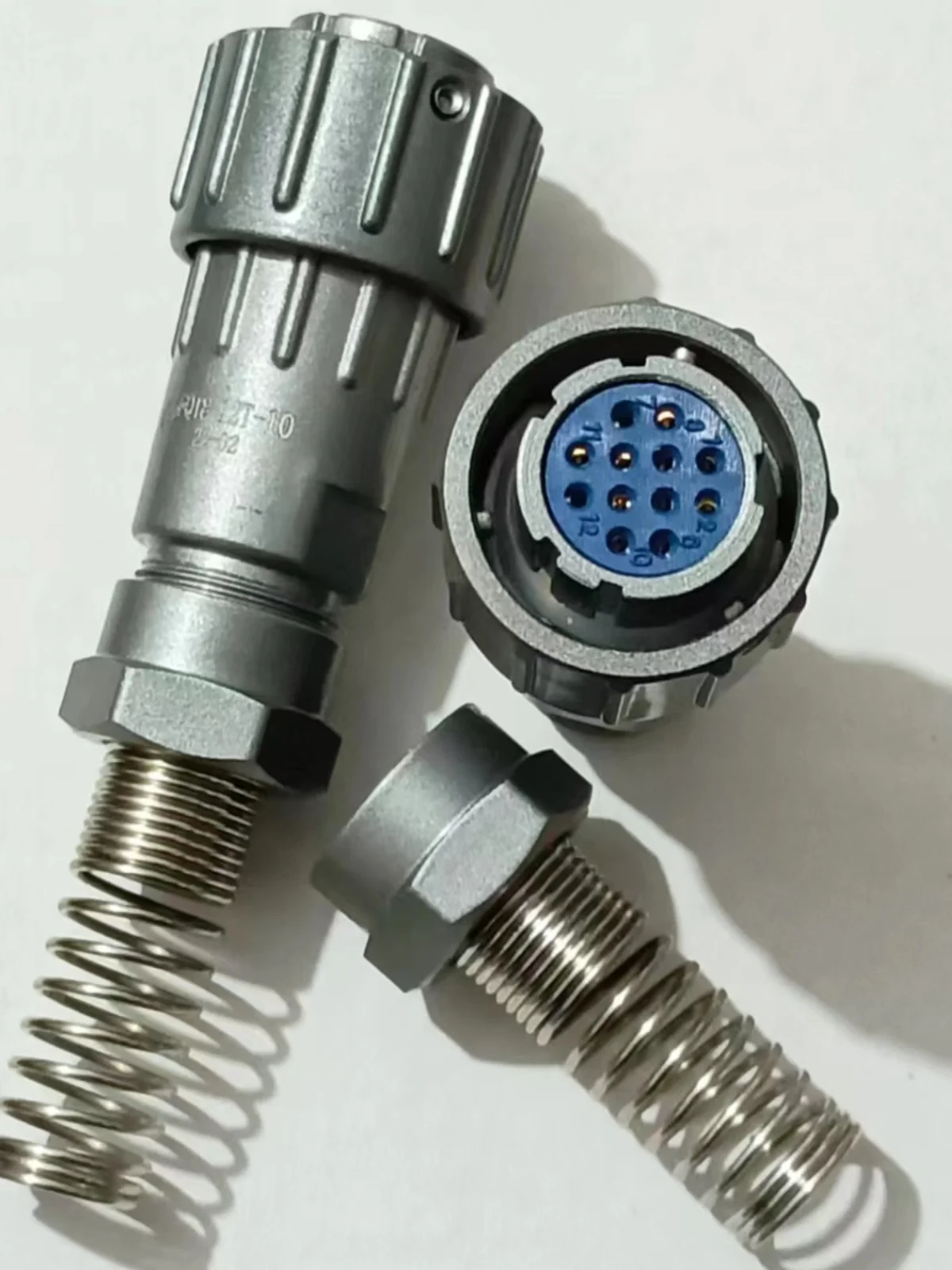 FQ18-12T/12Z/12TS/12TK/12TJ/12ZK/12ZJ/12ZYP موصل كابل الإشارة