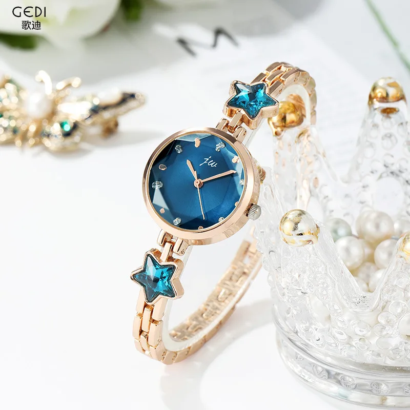 Fashionable and Simple Women's Watches Star Bracelet Trendy Female Student Quartz Watch Gift Clocks