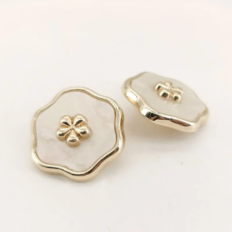 6 Stück kreative, blumenförmige Knöpfe, 18/23 mm, wunderschöne Pflaumenblüten-Metallknöpfe mit Stiel, Nähzubehör für Kleidung, DIY-Bastelarbeiten. – Detail 2