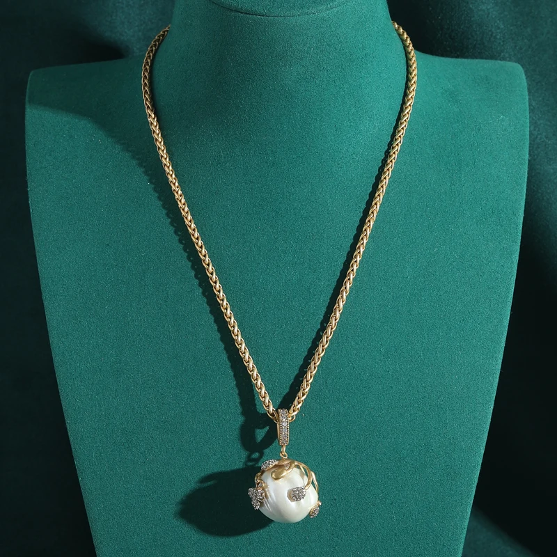 Vintage Baroque Pearl Gold Light Bulb Necklace