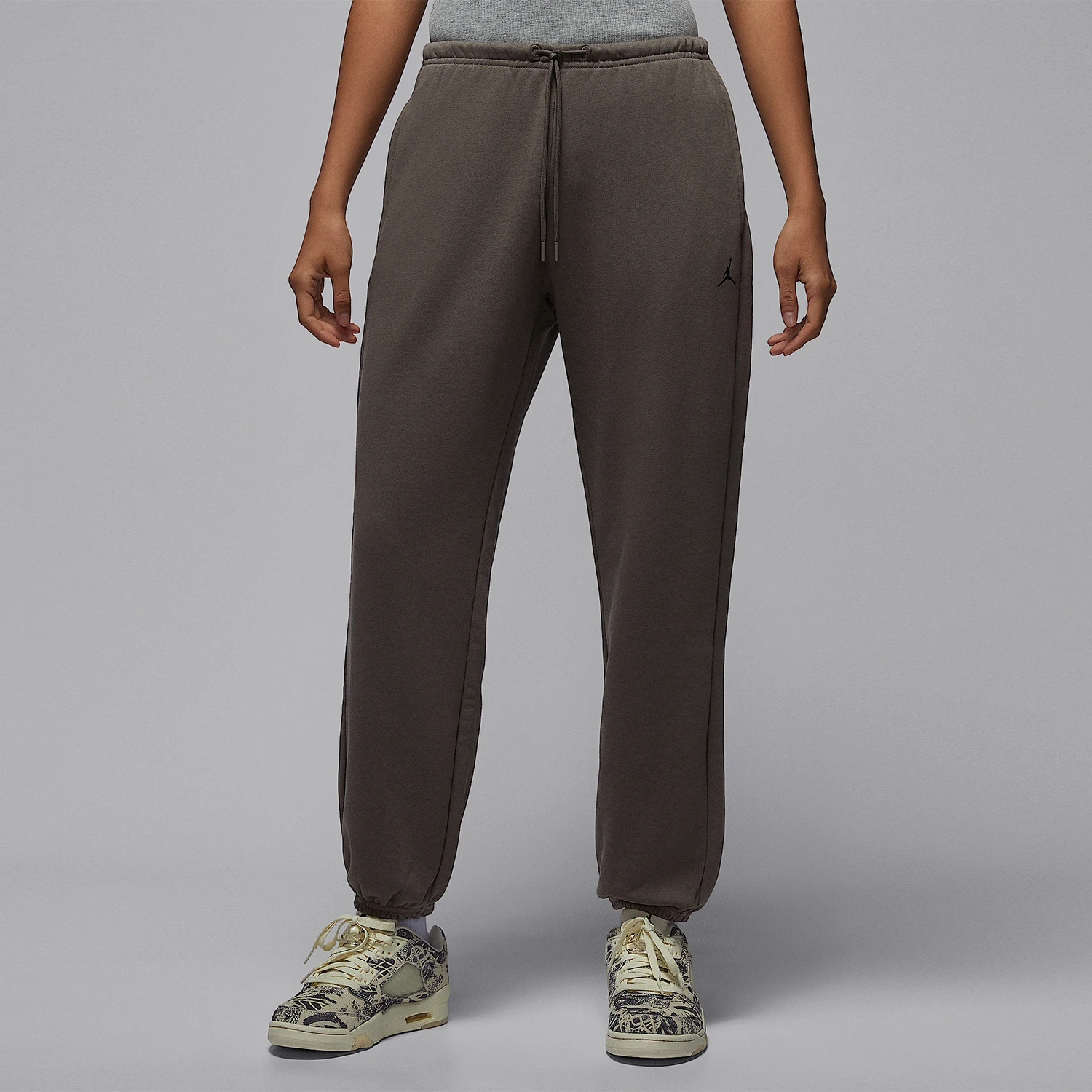 

Оригинальные женские трикотажные свободные дышащие брюки Nike Jordan IB2505-040