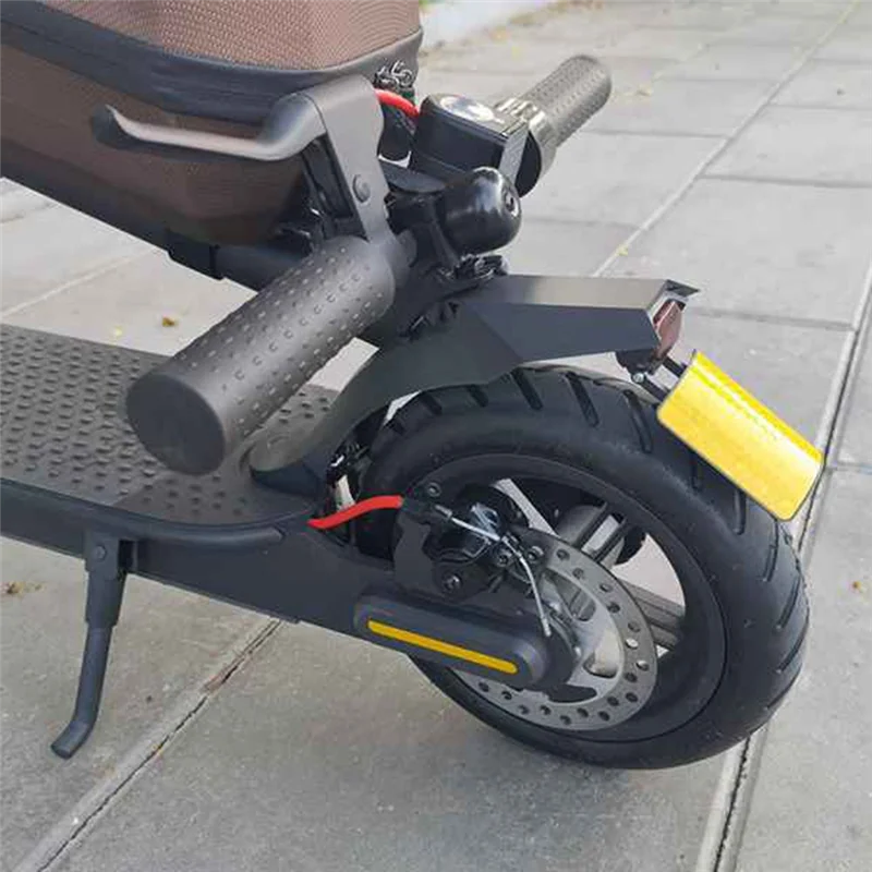 

A040-Mudguard Tail Light Kit Replacement Parts Accessories With License Plate Flap For Xiaomi Electric Scooters, PRO 2 White