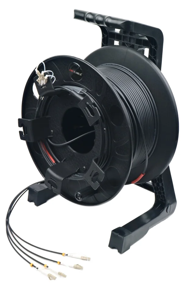 كابل ألياف بصرية متعدد الأوضاع مدرع ذو 4 قنوات خارجي عالي الأداء مع كابل اتصال الطبل