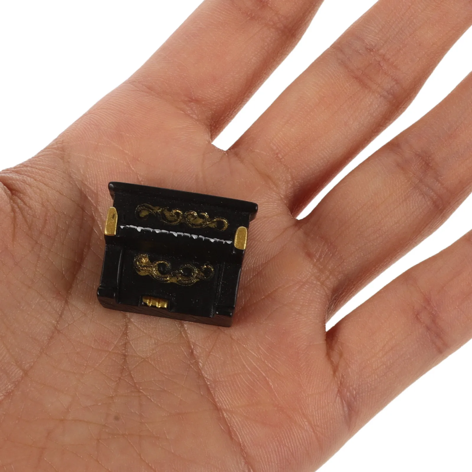 

1Set Mini House Accessory Vintage Style Tiny Furniture Models Cute Home Appliances for Room Display Collection and Photography