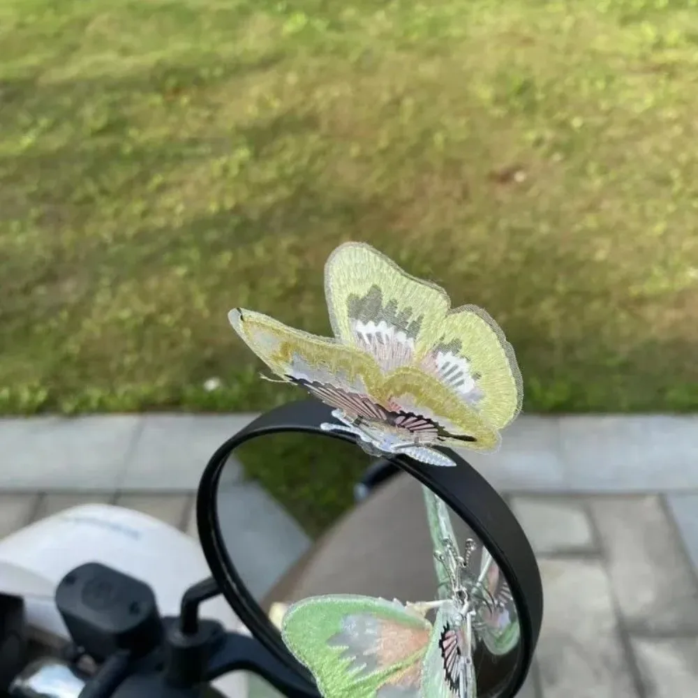 10pcs Embroidery 3D Moving Butterfly with Adhesive Random Dynamic Butterfly Eye-Catching Car Center Console Ornaments