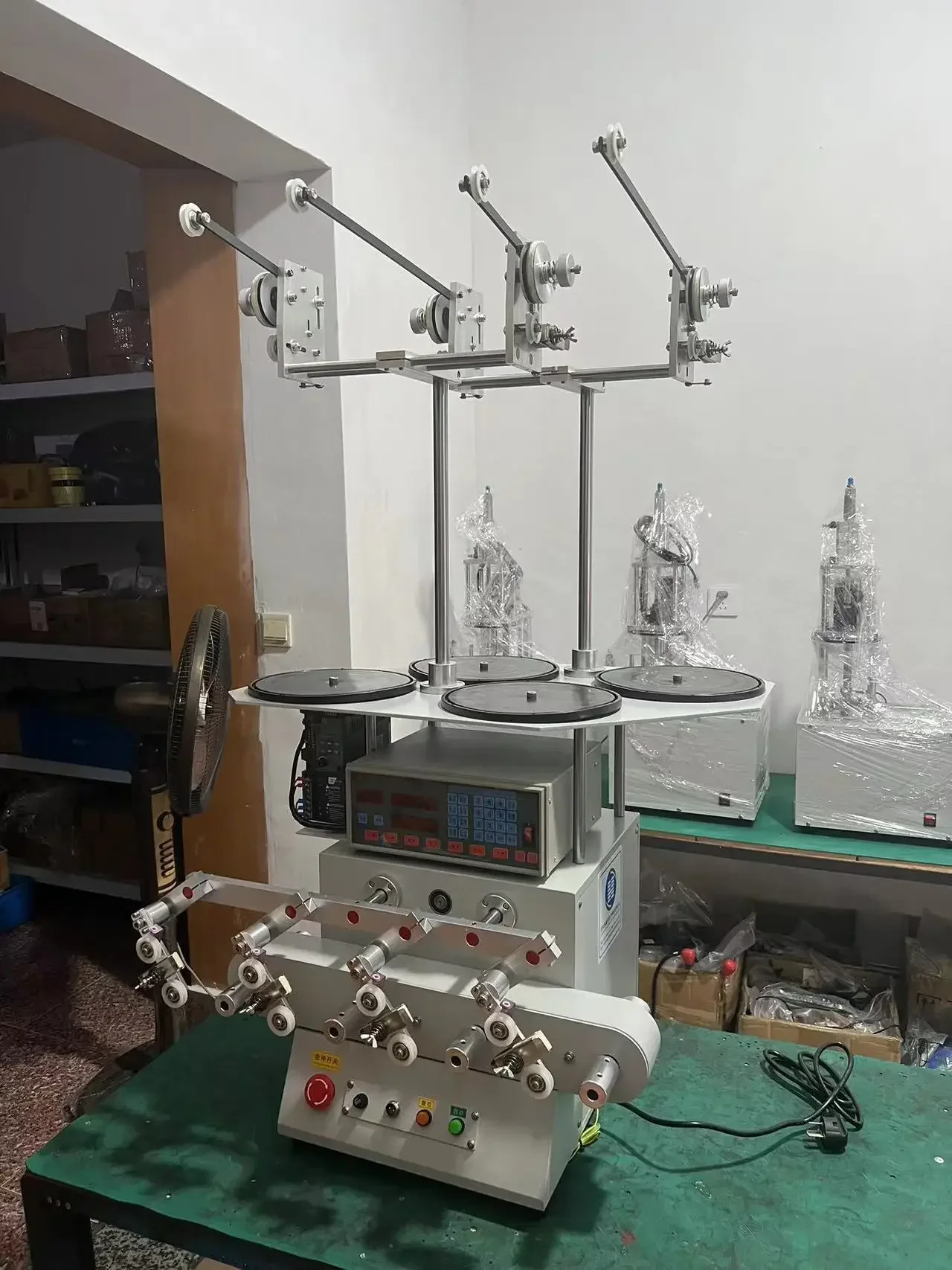 The four axis winding machine is suitable for low-frequency and 0.5 diameter micro wires