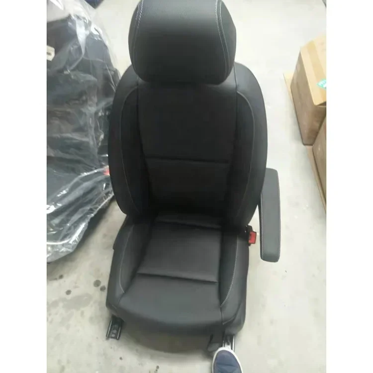 Manufacturer Supplier Commercial Fake Leather Sponge Universal Car Driver Seat