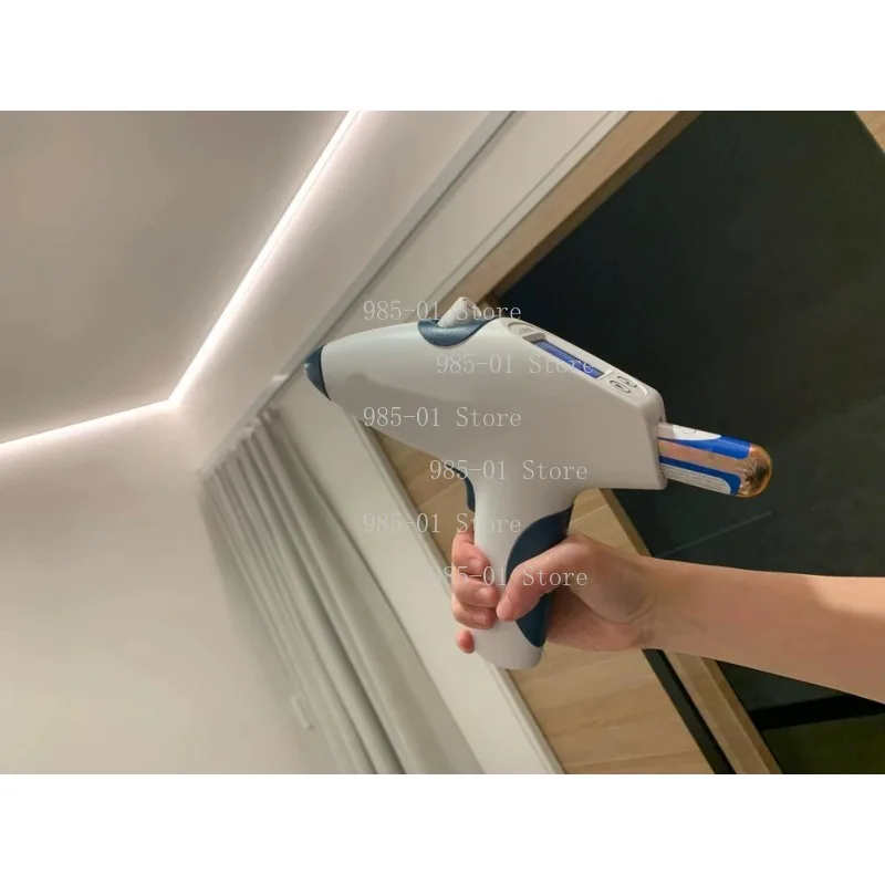 

Magic Skin Rejuvenation CO2 Device - Spanish Needle-Free Water Light for Whitening & Anti-Aging