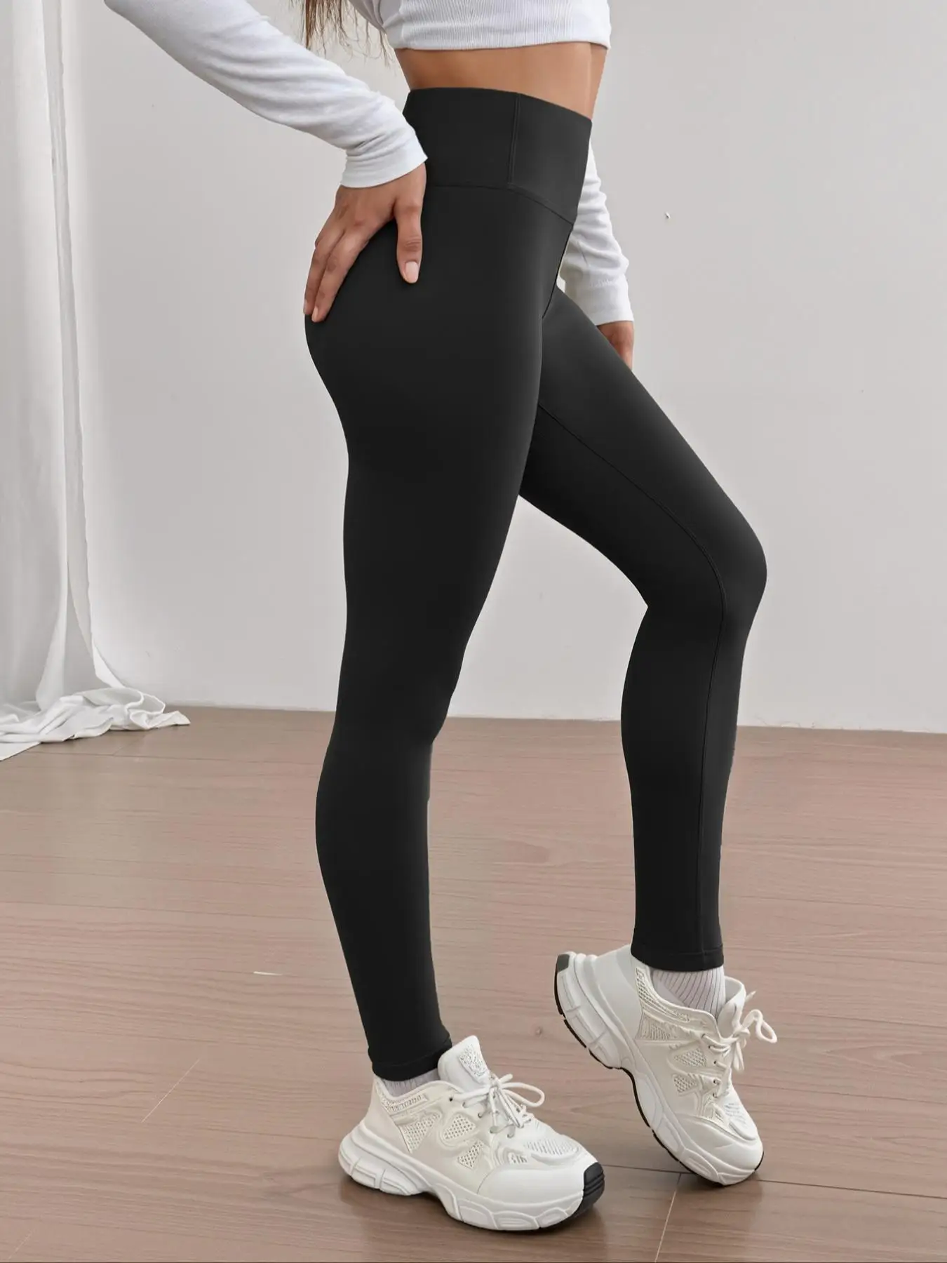 เลกกิ้งผู้หญิงเอวสูงบุขนแกะ กระชับหน้าท้อง ยืดได้สี่ทิศทาง ระบายอากาศได้ดี อุ่นสบาย เหมาะสำหรับกีฬาฤดูหนาวและสวมใส่ลำลอง