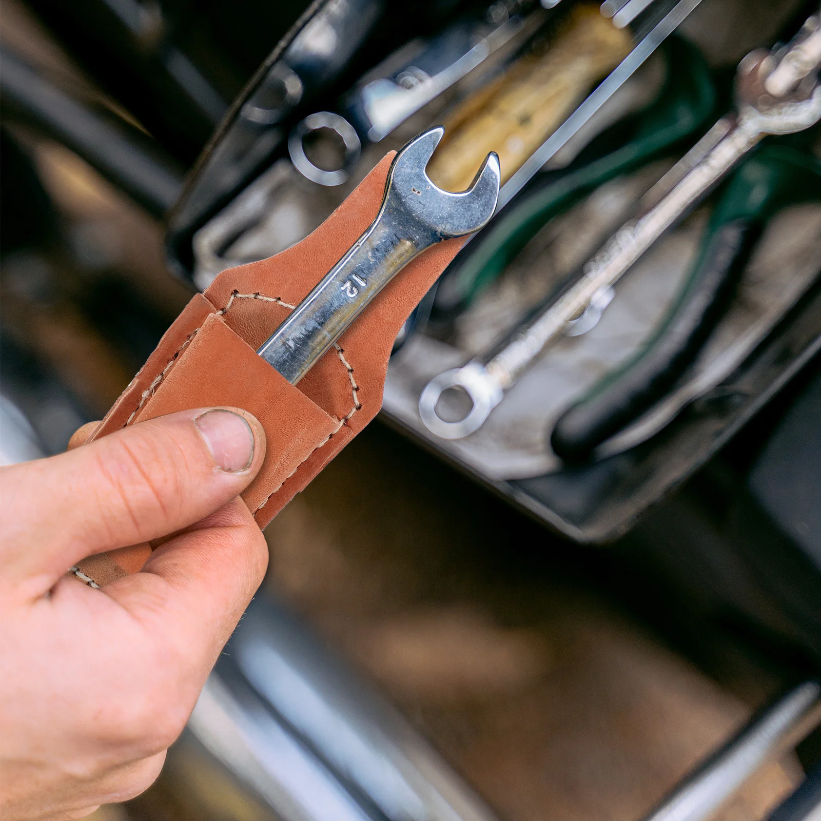 

Durable Artificial Wrench Holder for Scaffolder Tool Organizer Waist Hanging Tool Storage Sleeve Outdoor Use