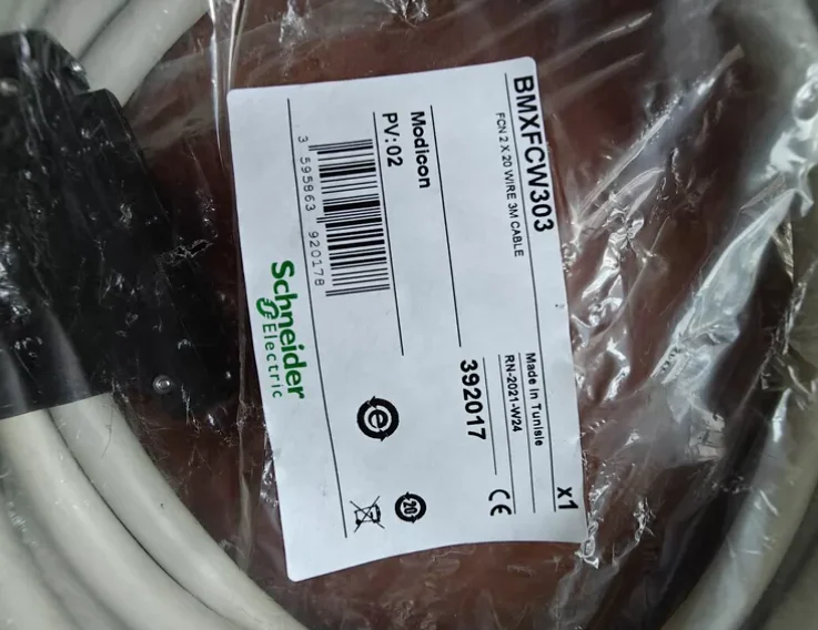 Schneider Modicon connection cable, model BMXFCW303, 3 meters long, brand new and original, unopened