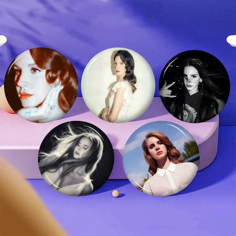 Popular Singers Lana Del Rey Cartoon Brooches Anime Badge Round Handmade Brooch Lapel Pins Jewelry for Backpack Clothes Gifts
