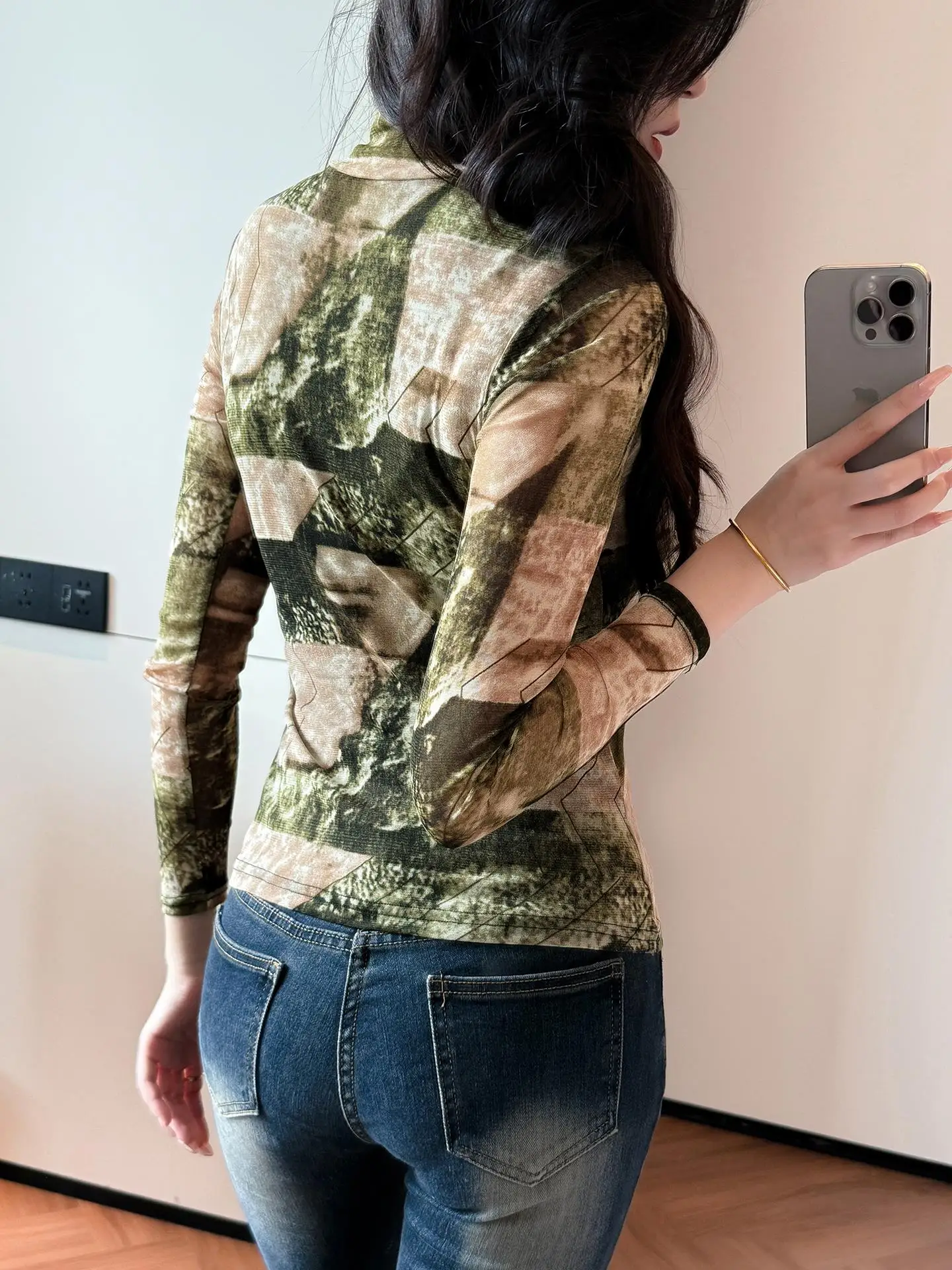 Street Sle Tie Dye Print Me Base irt Damen Slim Fit Long Sve T-Shirt f Hoher Kragen Innenbekleidung Geometrisches Muster