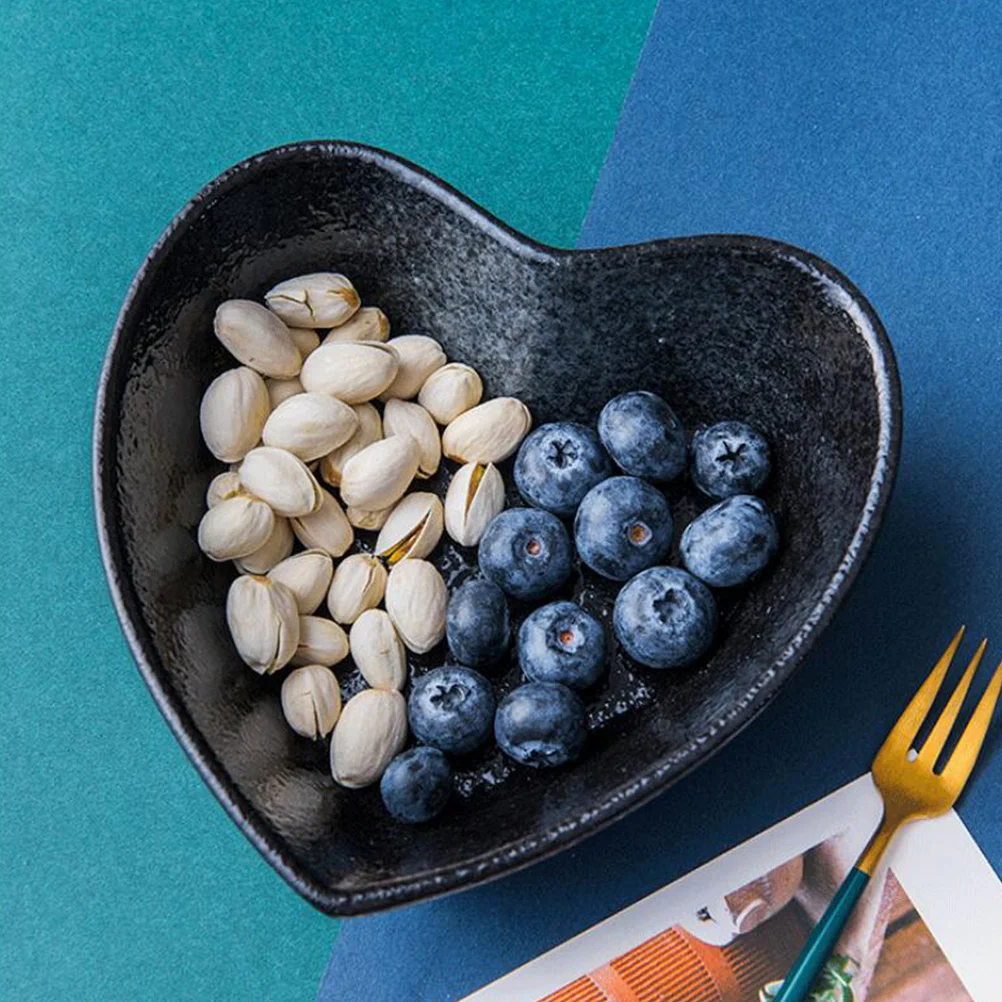

6Inch Heart Shape Ceramic Bowl for Fruit Salad Breakfast Home Decor Black Exquisite Craftsmanship Easy Clean Loving Bowl