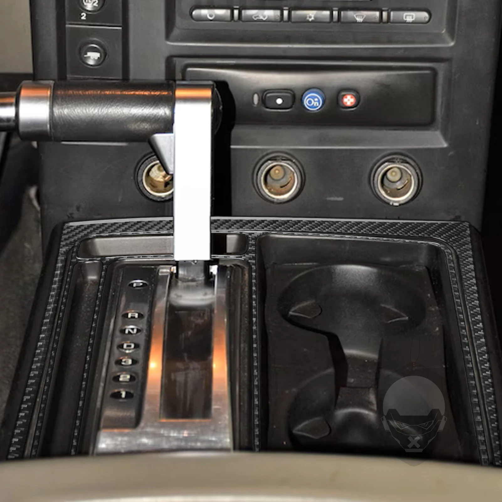 

Для Hummer H2 2003-2007: накладка на панель центральной консоли из углеродного волокна, декоративная наклейка для интерьера автомобиля