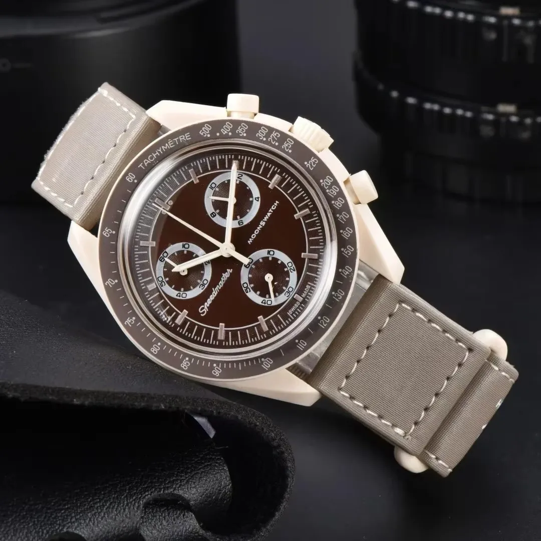 

2025 New Men's Moon Mercury Quartz Chronograph Watch with Box Celestial Galaxy Dial 6-Hand Hot Sale with Box