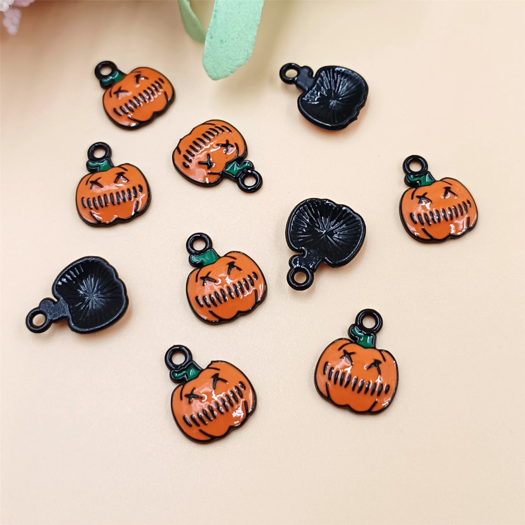 10 pz/borsa Halloween Pumpkin Ghost lega pendente gocciolante perline orecchini fai da te portachiavi accessori materiali fatti a mano